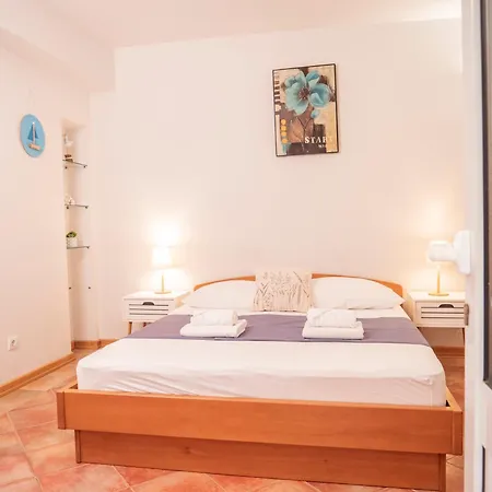 Апартаменты App Jelka Center Of Town Hvar Хвар